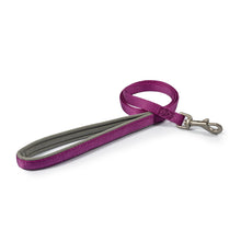 Load image into Gallery viewer, Viva Padded Snap Lead 75kg 100cm x 2.5cm (Black, Blue, Red)
